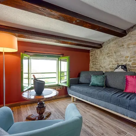 Romantic Casa Amica With Terrace Motovun