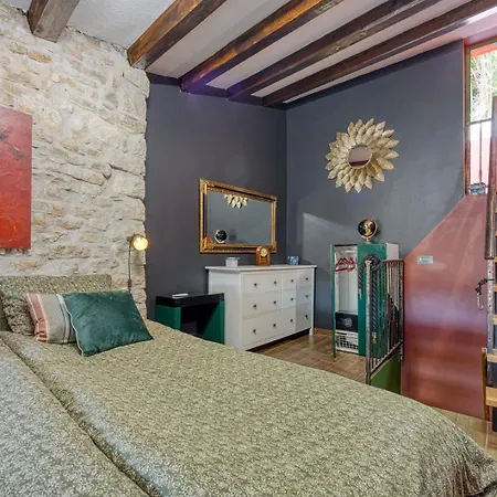 Romantic Casa Amica With Terrace Motovun