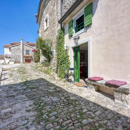 Romantic Casa Amica With Terrace Appartamento