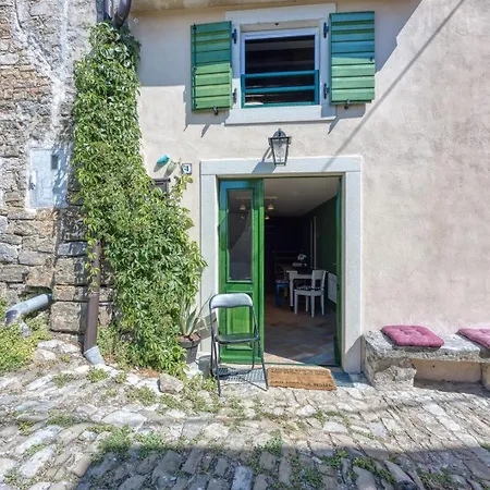 Romantic Casa Amica With Terrace Appartamento Motovun