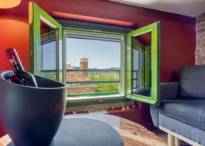 Apartment Romantic Casa Amica With Free Parking Motovun