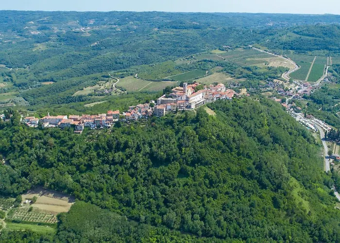 Apartment Romantic Casa Amica With Free Parking Motovun